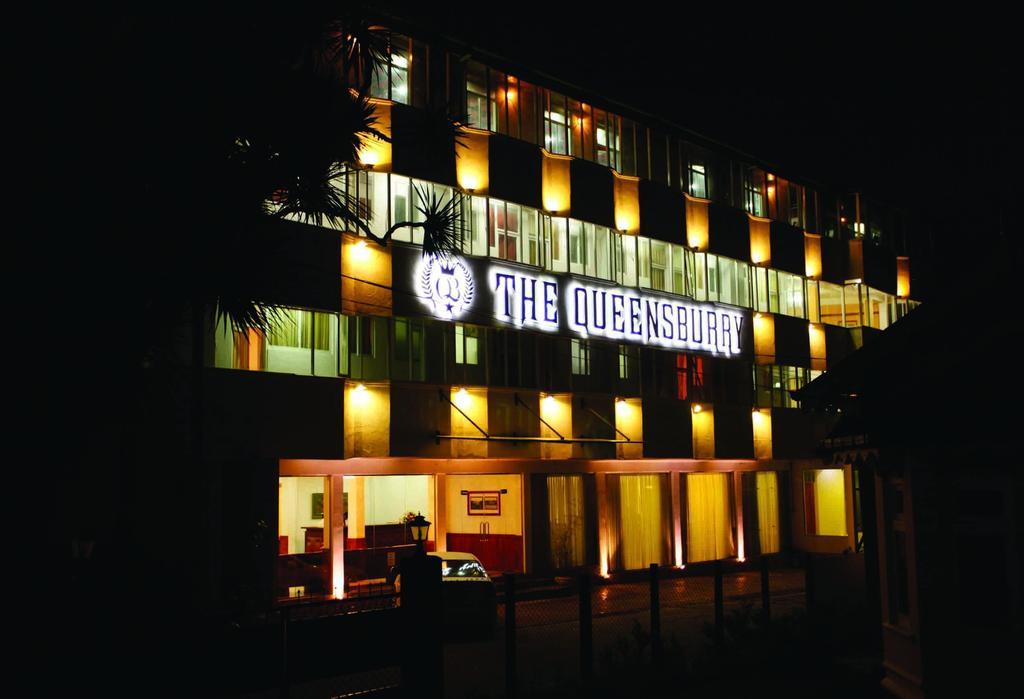 The Queensburry City Hotel Nuwara Eliya Buitenkant foto